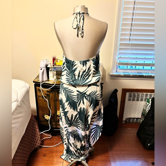 Karina Grimaldi Greeb and White Leaf Halter Dress - Picture 2 of 3